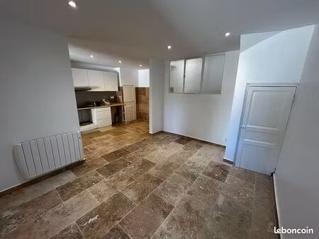 maison de village 2 pièces 49 m²