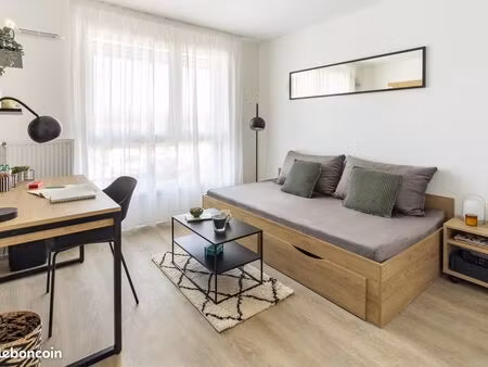 studio 1 pièce 24 m²