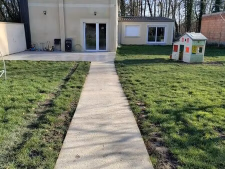 maison 4 pièces 130 m²