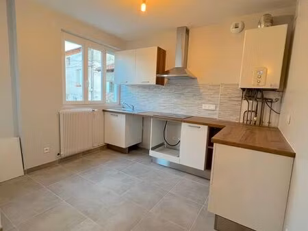 appartement t3 avec garage a louer