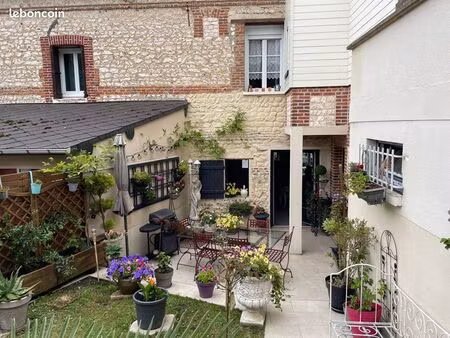 maison de ville à vendre