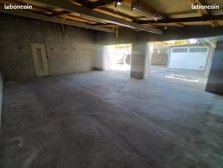 location entrepôt avec dépendances idéal artisan ou stockage sur livron