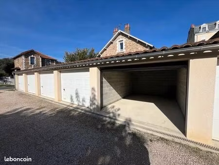 parking 16 m² capdenac gare