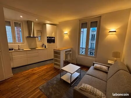 location studio refait à neuf paris 17e
