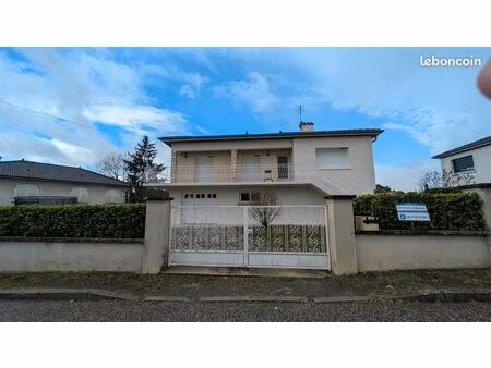 charmante maison avec garage à montbrison