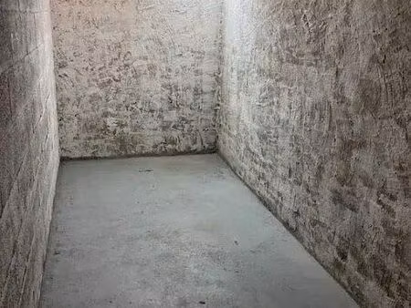 cave / cellier / local de stockage / box 6 5m2