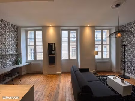 41 m²-t1- bordeaux centre- triangle d 'or