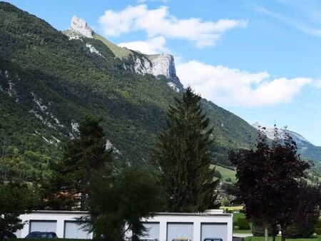 parking/box 15 m² faverges