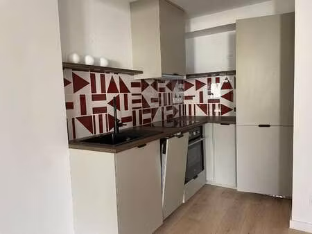 vente appartement t1 à auray centre ville historique (56400) : à vendre t1 / 37m² auray ce