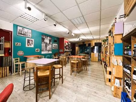 vente immeuble à pons (17800) : à vendre / 188m² pons