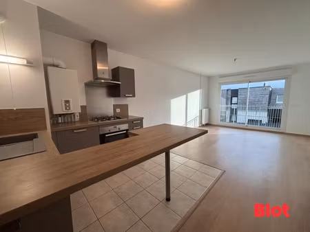 a vendre chez blot immobilier chartres de bretagne – appartement t2 parking et cellier