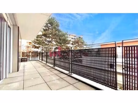 exclusivite - duplex - t3 dernier étage - villeurbanne - calme et lumineux !