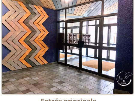 appartement 6 pièce(s) 164 m2 proche de tous commodités