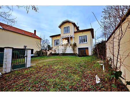 a vendre maison de caractère courpiere
