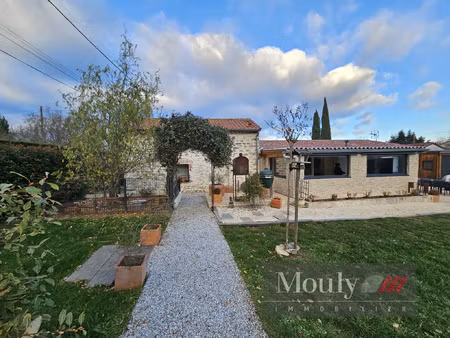 longere en pierre proche toutes commodites