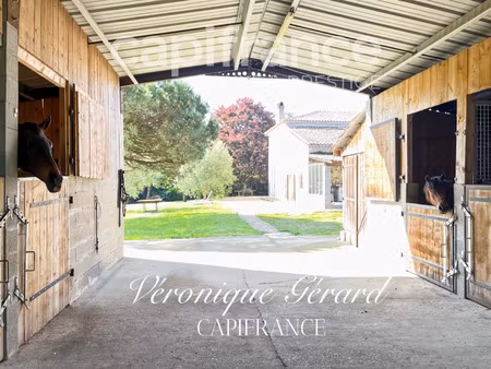 propriété à vendre cursan 7 pièce(s) 255m2 790 000€