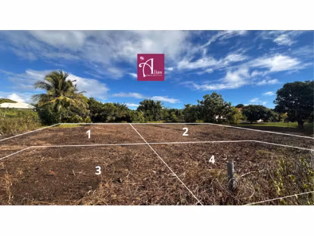 terrain plat de 788 m2 - secteur dubedou - 147.900 eur