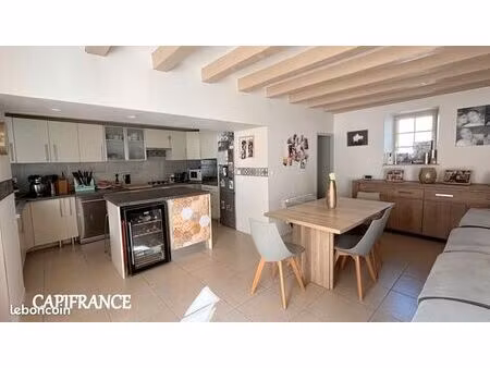 maison de village 6 pièces 120 m²