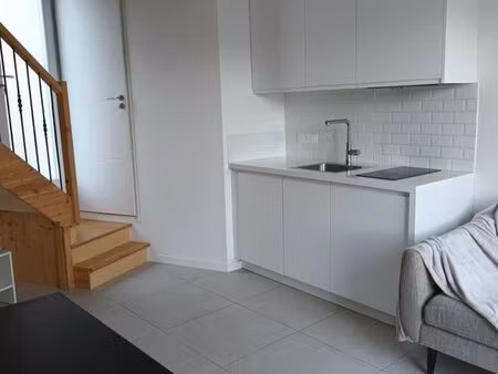 t3 meublé avec terrasse dans le centre