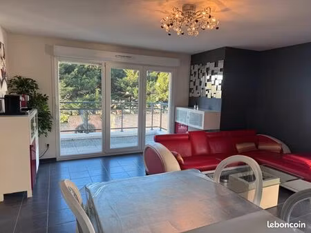 duplex meublé 65 m² haut de gamme – terrasse  parking  ascenseur – calme absolu