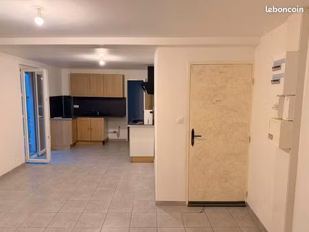 ? appartement t2 rénové – 36 m² – centre-ville de carpentras (quartier saint‑siffrein)