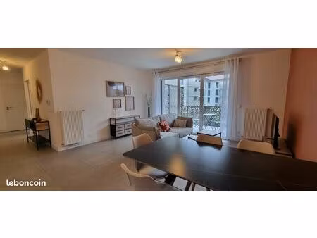 t3 meublé de 64 m² avec terrasse – la balme-de-sillingy