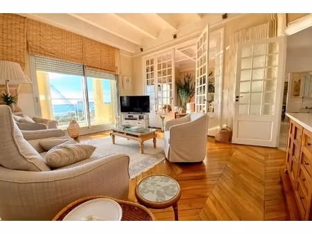 maison 10 pièces - 265 m²