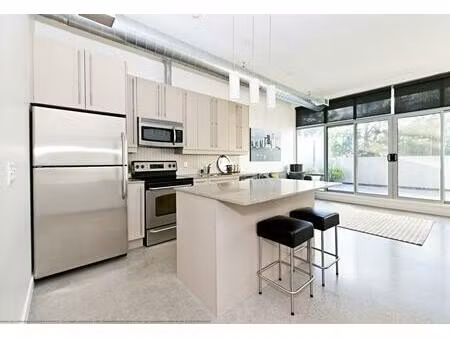 superbe appartement 3 pièces avec balcon et parking