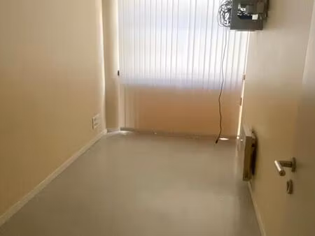 vente bureau 215m2 libre niort quartier marcel paul