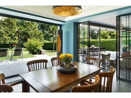 belle maison sur trois niveaux avec jardin privatif + garage au coeur de bois d'arcy