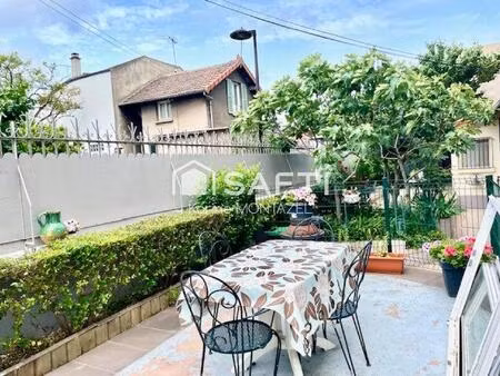 maison traditionnelle de plain pied avec cave et garage