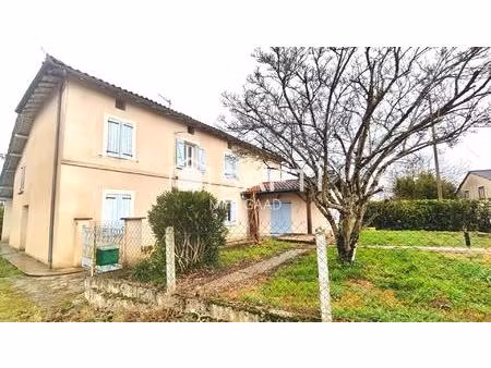 maison rénovée t5 de 140m2 sur 2600m2 de terrain et dépendances