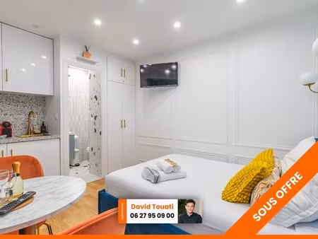 - 75017 paris - ternes - rue rennequin - rdc sur cour - integralement refait et isole - be