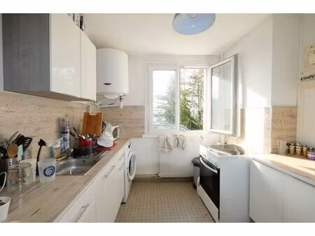 saint-etienne portail rouge en exclusivite