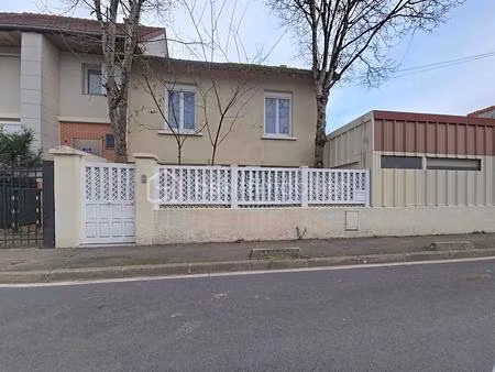 maison 80 ² avec grand atelier de 127m²