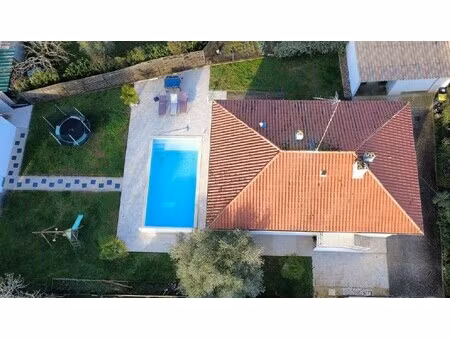 maison 9 pièces 151 m²