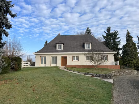 jargeau - maison familiale sur sous-sol