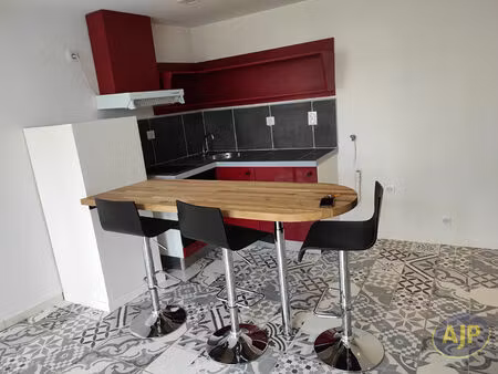appartement montournais 2 pièce(s) 30.04 m2