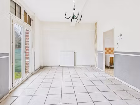 vente maison 5 pièces 82 m² à nesle (80190)  81 000 €