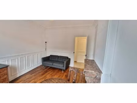 2 pièces meublé 36m2 métro hoche