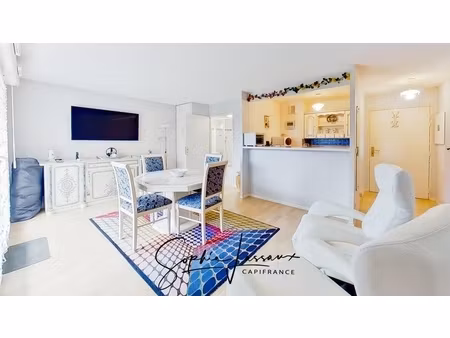 charmant studio à vendre à saint-gratien – 29 42 m² – grand balcon sud ouest – parking cou