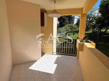 grand studio idéalement quartier didier