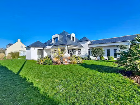 maison camoel 6 pièce(s) 148 m2