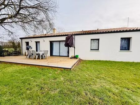 maison de plain-pied - 5 chambres - garage