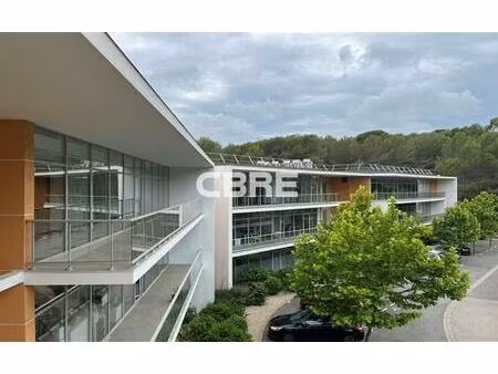 location bureau valbonne 941 m²