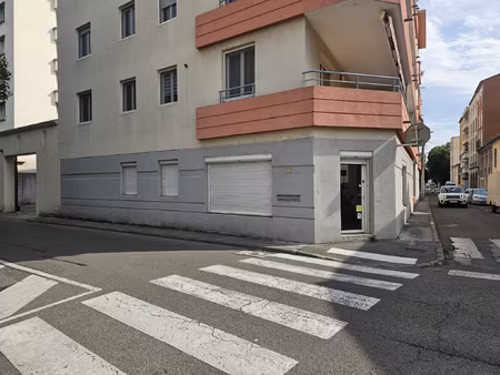 achat local commercial 54m² ales 30100