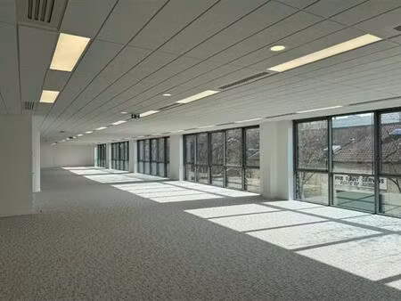 location bureau paris 19ème (75019) 434 m²