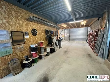 location local d'activités anglet 190 m²