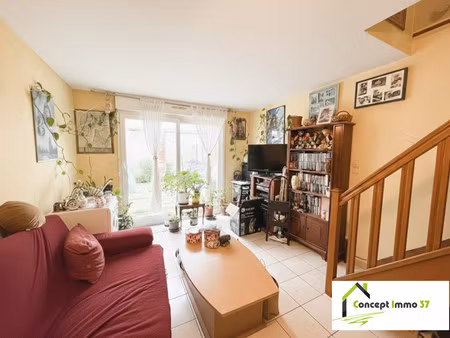 maison de ville type 3 avec terrasse à la ville aux dames