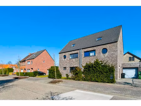 huis te huur in wuustwezel met 4 slaapkamers